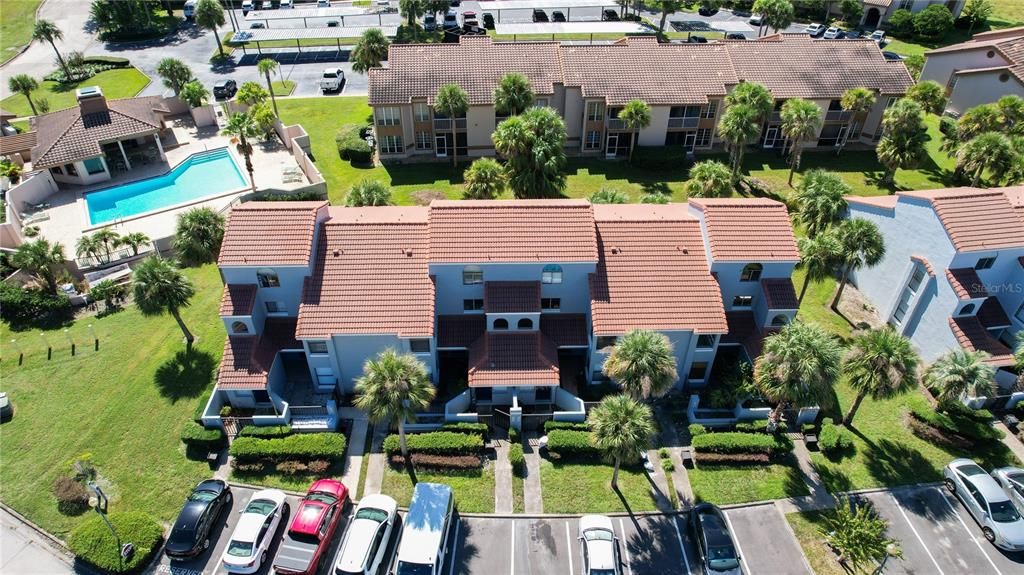 For Sale: $229,000 (2 beds, 2 baths, 1072 Square Feet)