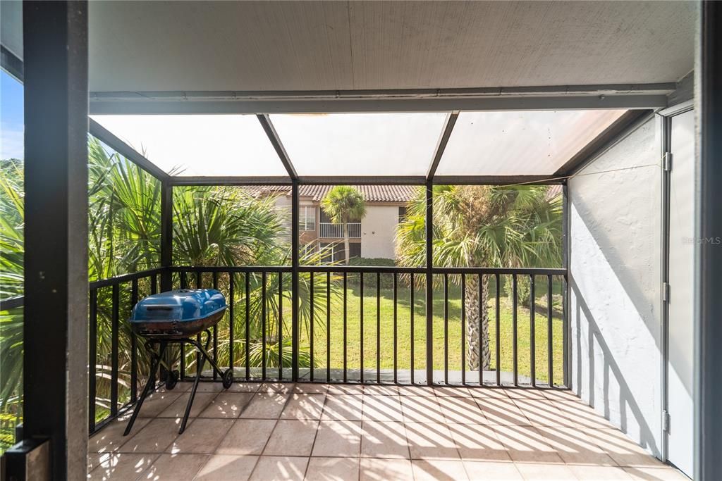 For Sale: $229,000 (2 beds, 2 baths, 1072 Square Feet)