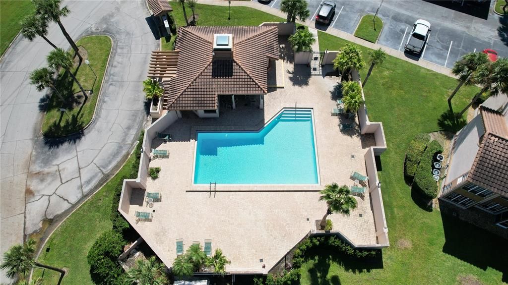 For Sale: $229,000 (2 beds, 2 baths, 1072 Square Feet)