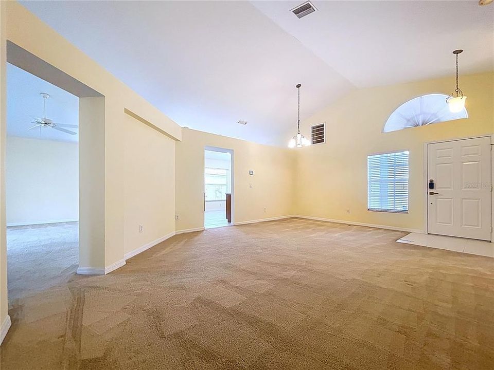 На продажу: $314,900 (3 спален, 2 ванн, 1618 Квадратных фут)