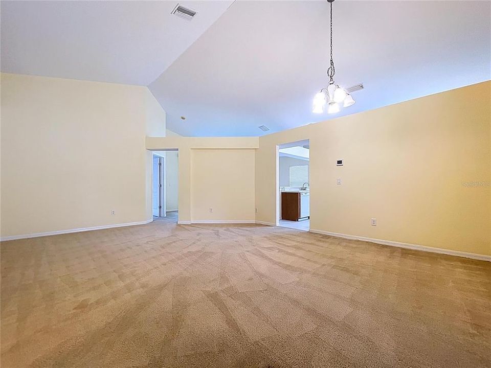 На продажу: $314,900 (3 спален, 2 ванн, 1618 Квадратных фут)