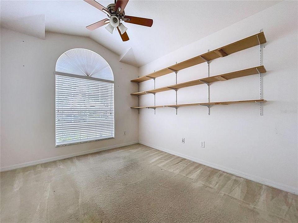 На продажу: $314,900 (3 спален, 2 ванн, 1618 Квадратных фут)