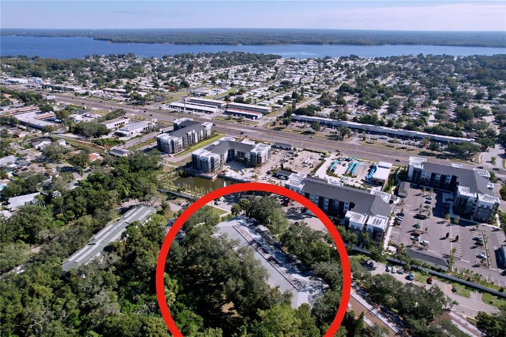 Active With Contract: $159,900 (2 beds, 1 baths, 825 Square Feet)