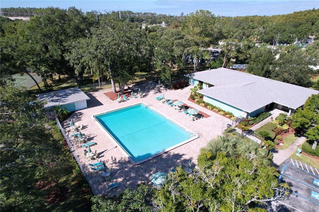 Active With Contract: $159,900 (2 beds, 1 baths, 825 Square Feet)