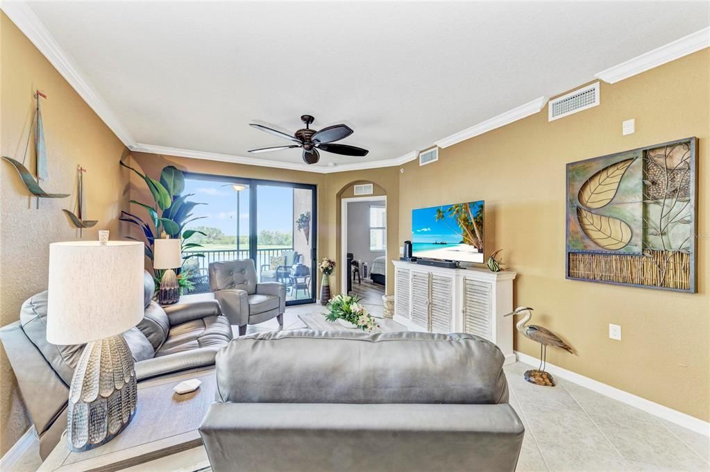 待售: $309,000 (2 贝兹, 2 浴室, 1297 平方英尺)