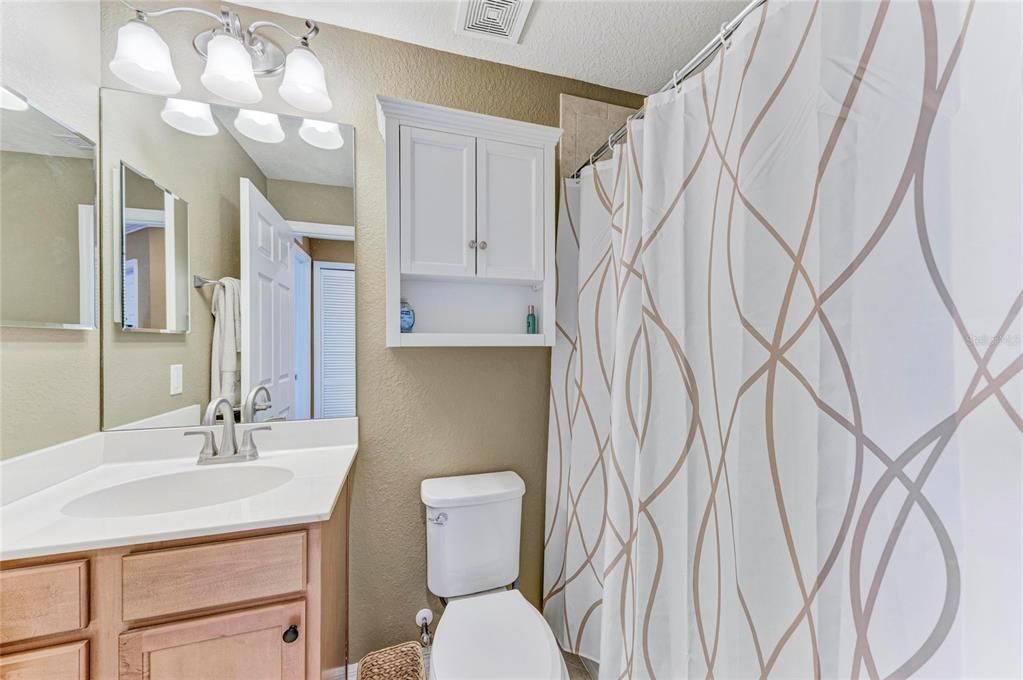 待售: $309,000 (2 贝兹, 2 浴室, 1297 平方英尺)