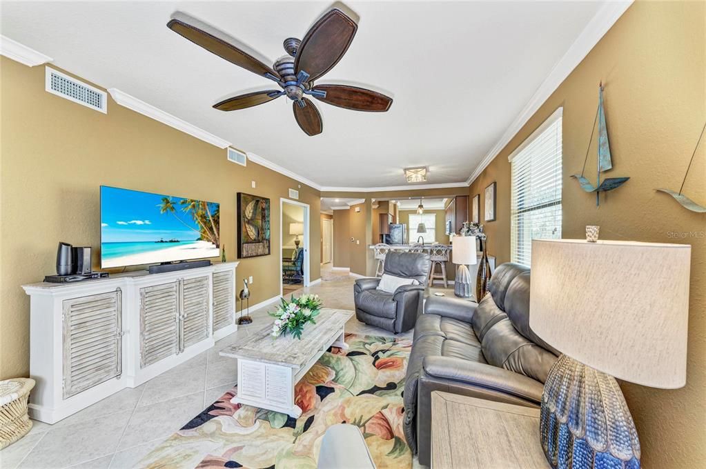 待售: $309,000 (2 贝兹, 2 浴室, 1297 平方英尺)