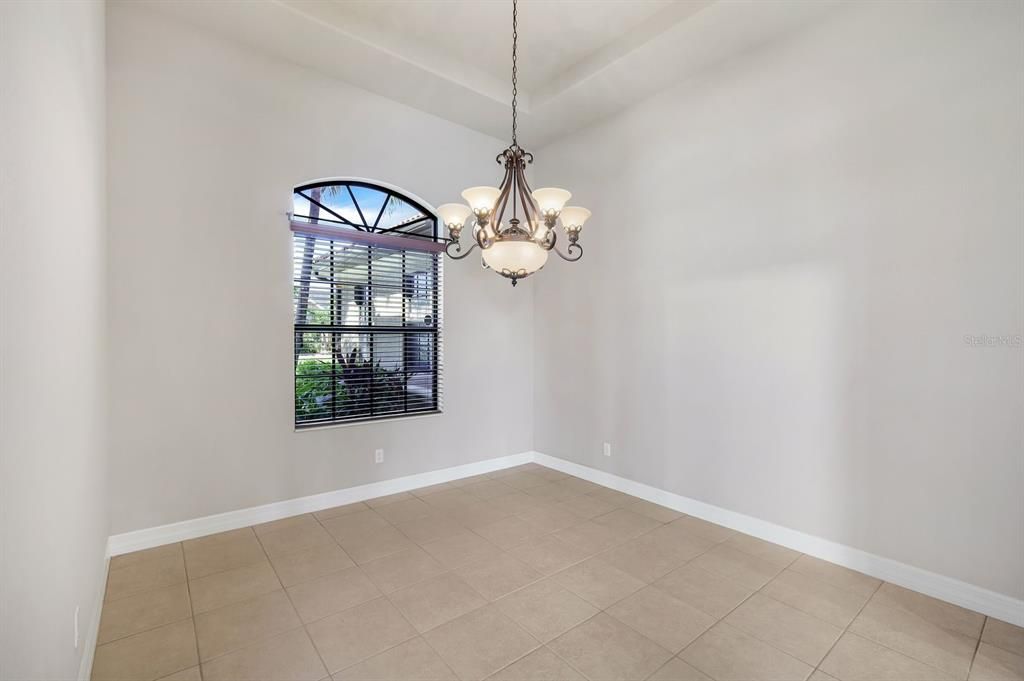 На продажу: $925,000 (4 спален, 3 ванн, 2804 Квадратных фут)