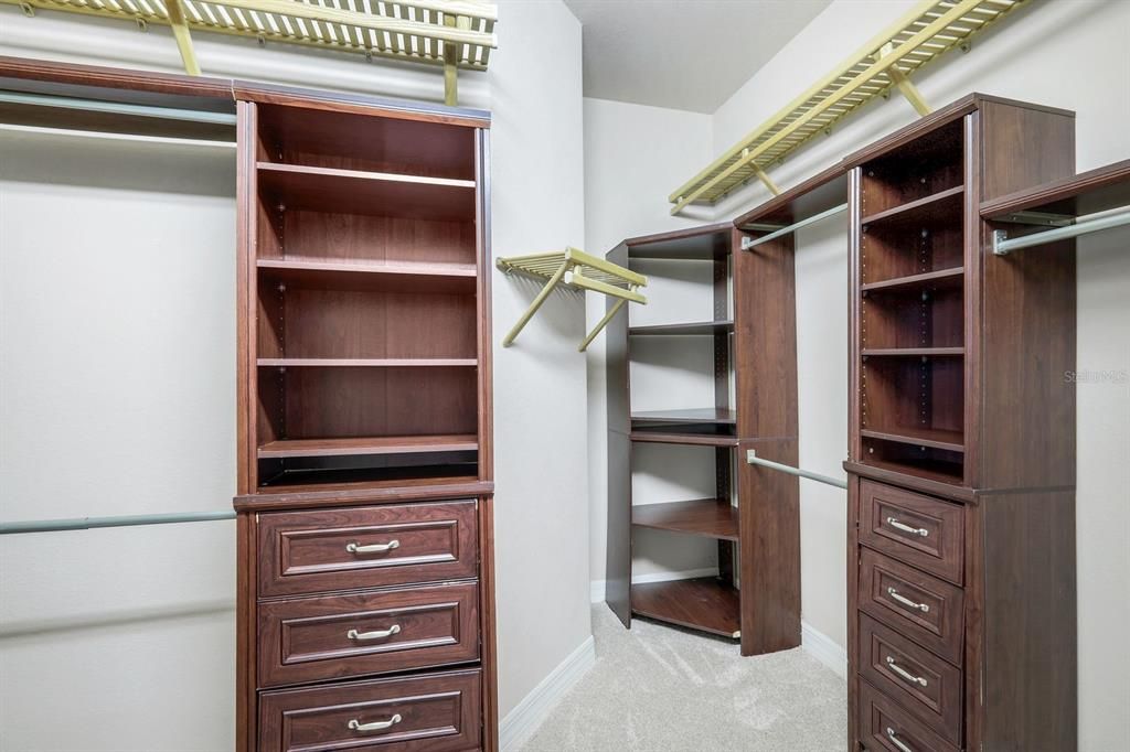 На продажу: $925,000 (4 спален, 3 ванн, 2804 Квадратных фут)