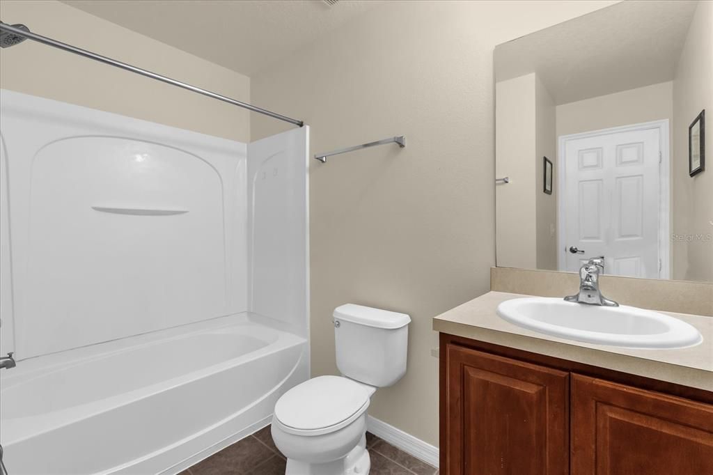 For Sale: $279,000 (3 beds, 3 baths, 1362 Square Feet)