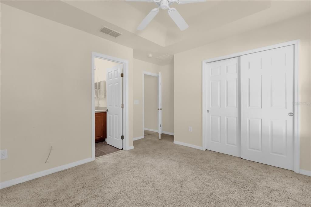 For Sale: $279,000 (3 beds, 3 baths, 1362 Square Feet)