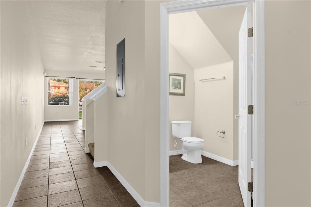 For Sale: $279,000 (3 beds, 3 baths, 1362 Square Feet)