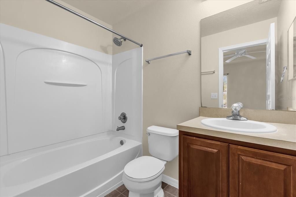 For Sale: $279,000 (3 beds, 3 baths, 1362 Square Feet)