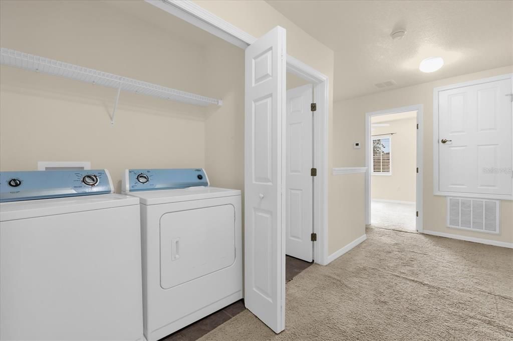 For Sale: $279,000 (3 beds, 3 baths, 1362 Square Feet)