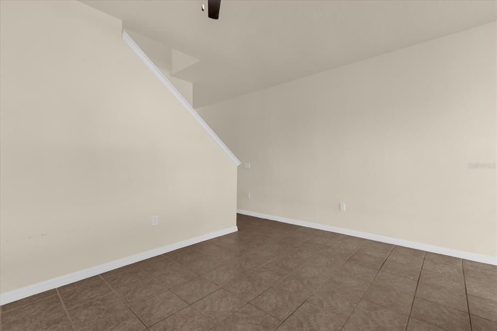 For Sale: $279,000 (3 beds, 3 baths, 1362 Square Feet)