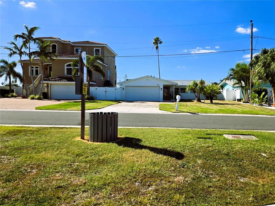 For Rent: $3,800 (3 beds, 2 baths, 1490 Square Feet)