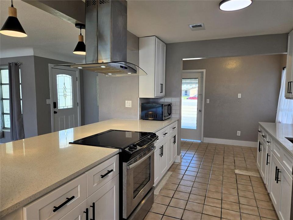 For Rent: $3,800 (3 beds, 2 baths, 1490 Square Feet)