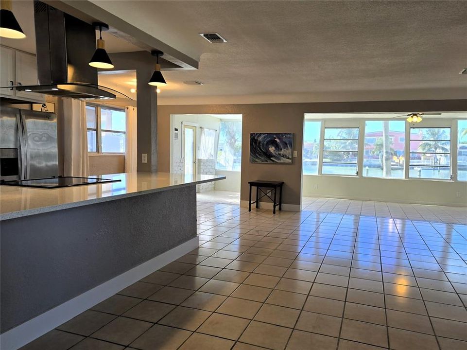 For Rent: $3,800 (3 beds, 2 baths, 1490 Square Feet)