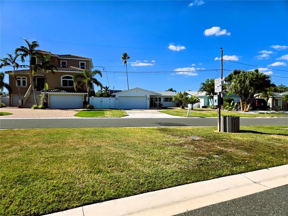 For Rent: $3,800 (3 beds, 2 baths, 1490 Square Feet)