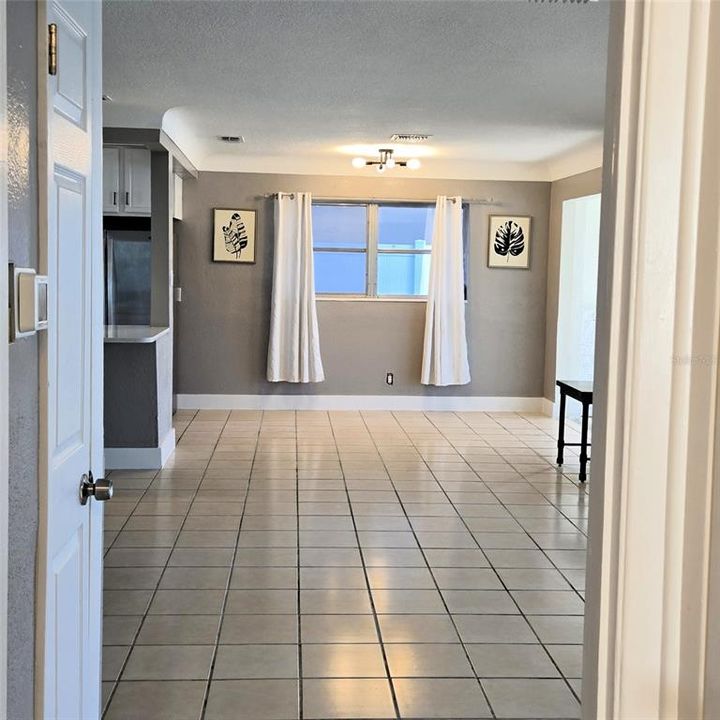 For Rent: $3,800 (3 beds, 2 baths, 1490 Square Feet)