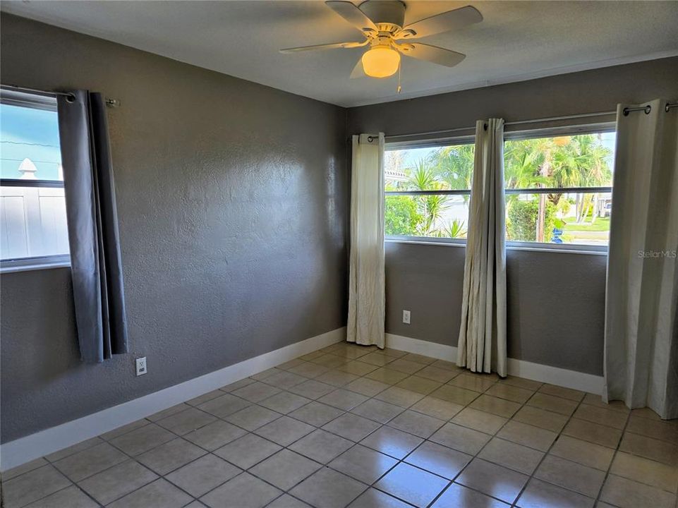 For Rent: $3,800 (3 beds, 2 baths, 1490 Square Feet)