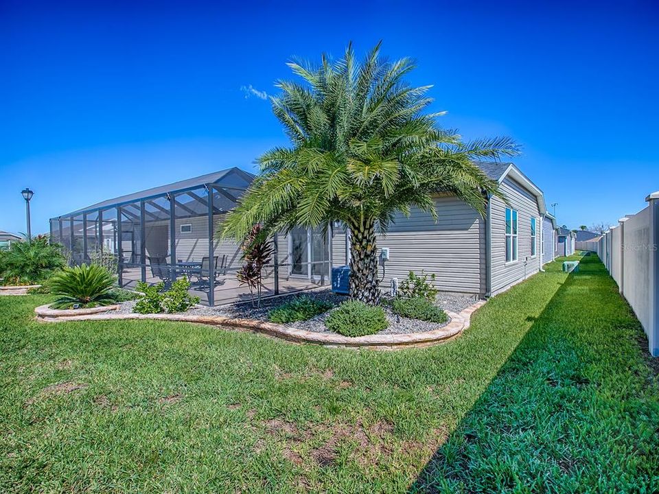 Active With Contract: $339,000 (2 beds, 2 baths, 1300 Square Feet)