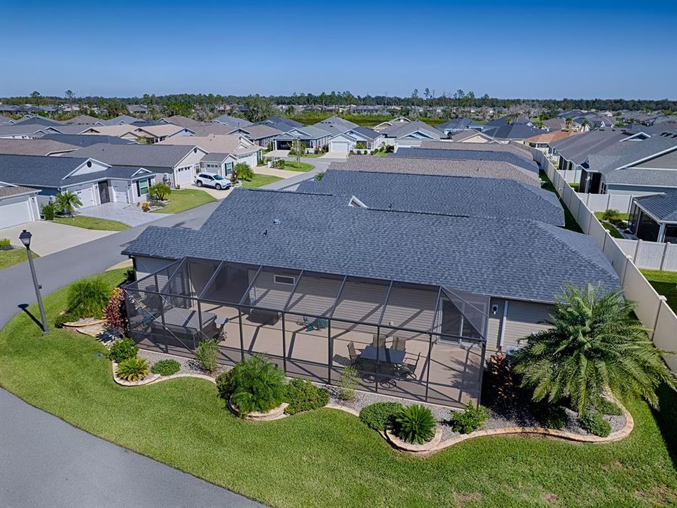 Active With Contract: $339,000 (2 beds, 2 baths, 1300 Square Feet)