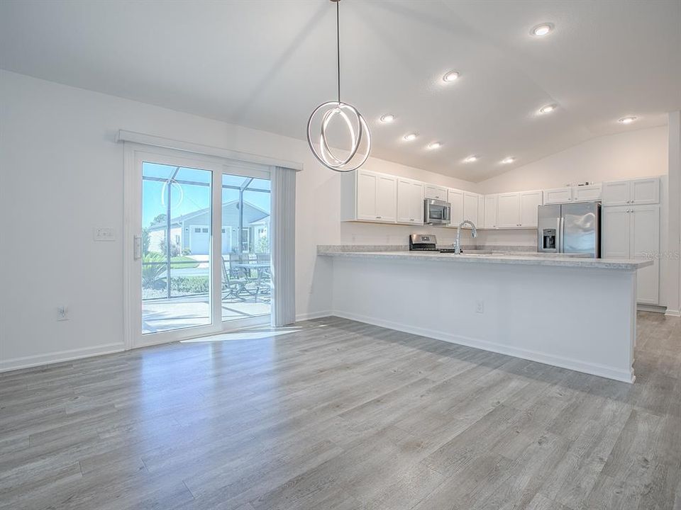 Active With Contract: $339,000 (2 beds, 2 baths, 1300 Square Feet)