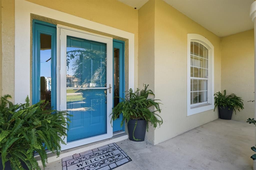 Active With Contract: $350,000 (3 beds, 3 baths, 2042 Square Feet)