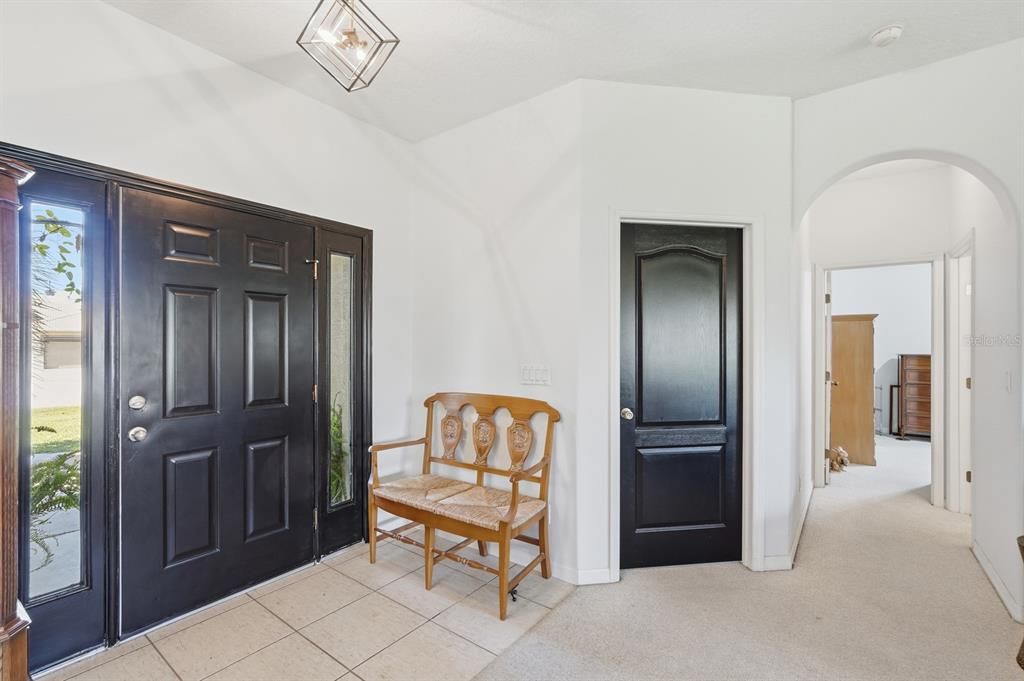 Active With Contract: $350,000 (3 beds, 3 baths, 2042 Square Feet)