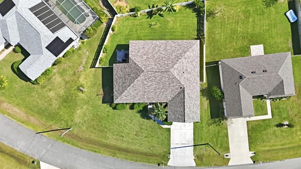 Active With Contract: $350,000 (3 beds, 3 baths, 2042 Square Feet)