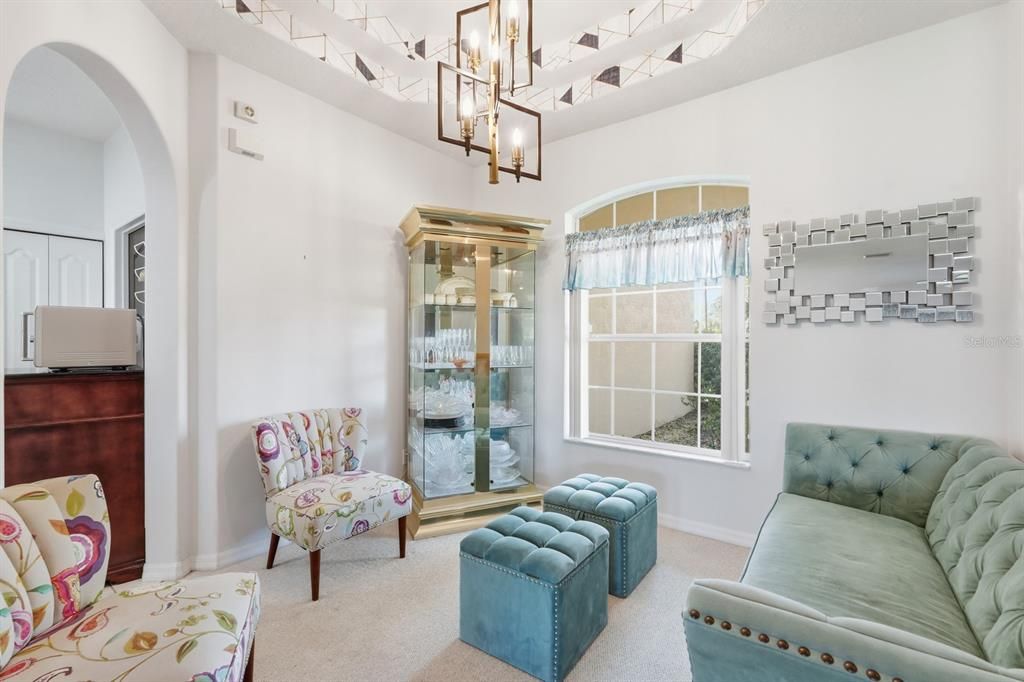 Active With Contract: $350,000 (3 beds, 3 baths, 2042 Square Feet)