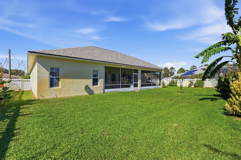 Active With Contract: $350,000 (3 beds, 3 baths, 2042 Square Feet)