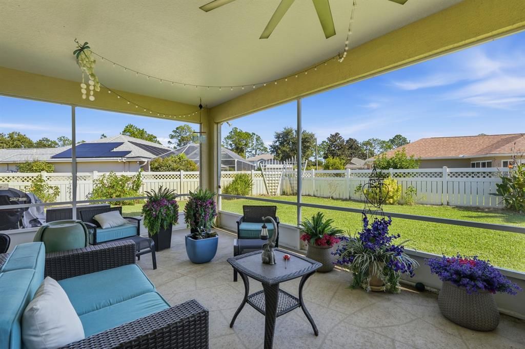 Active With Contract: $350,000 (3 beds, 3 baths, 2042 Square Feet)