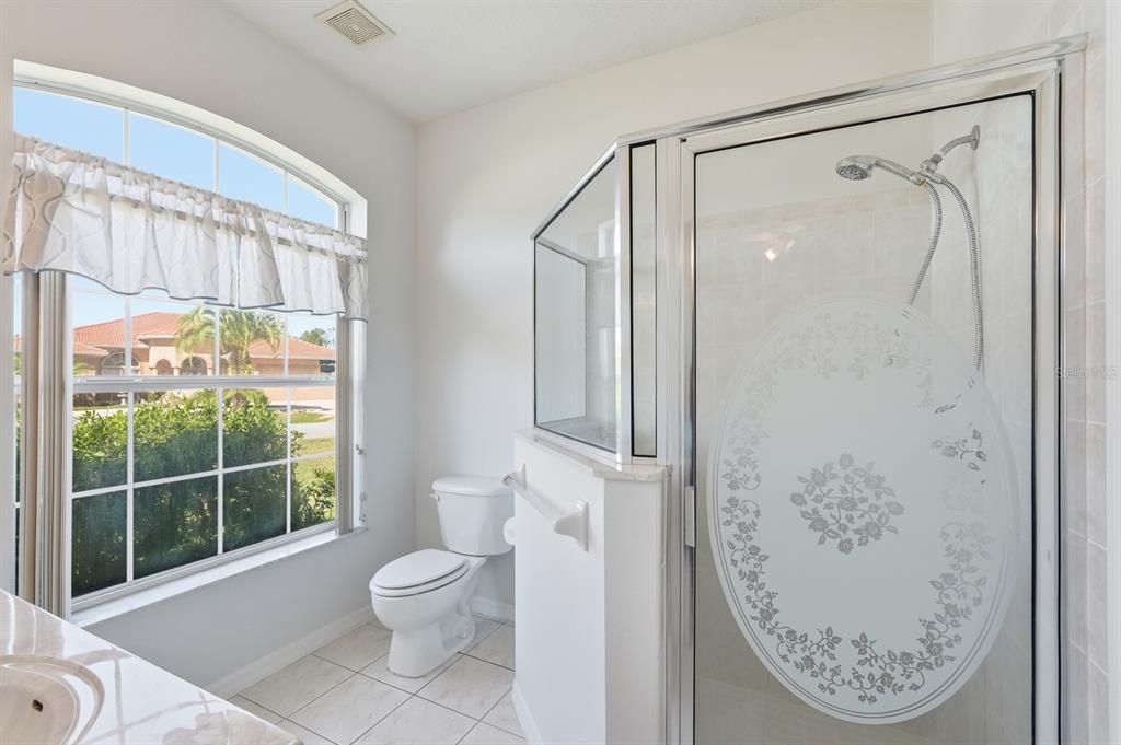 Active With Contract: $350,000 (3 beds, 3 baths, 2042 Square Feet)