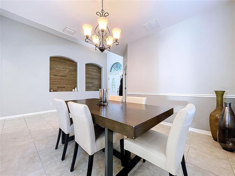 待售: $590,000 (4 贝兹, 3 浴室, 2671 平方英尺)