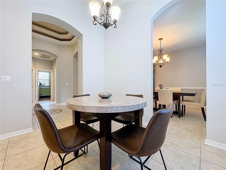 待售: $590,000 (4 贝兹, 3 浴室, 2671 平方英尺)