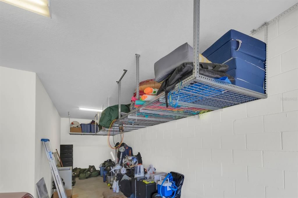 For Sale: $725,000 (5 beds, 3 baths, 4200 Square Feet)