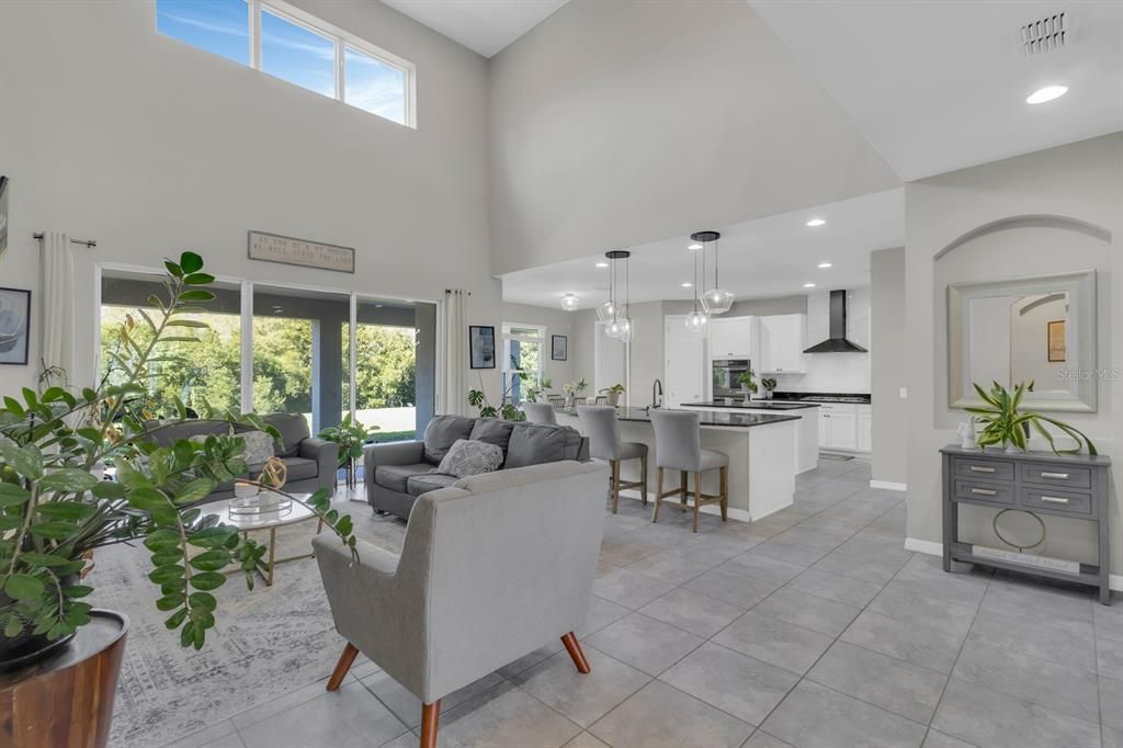 For Sale: $725,000 (5 beds, 3 baths, 4200 Square Feet)