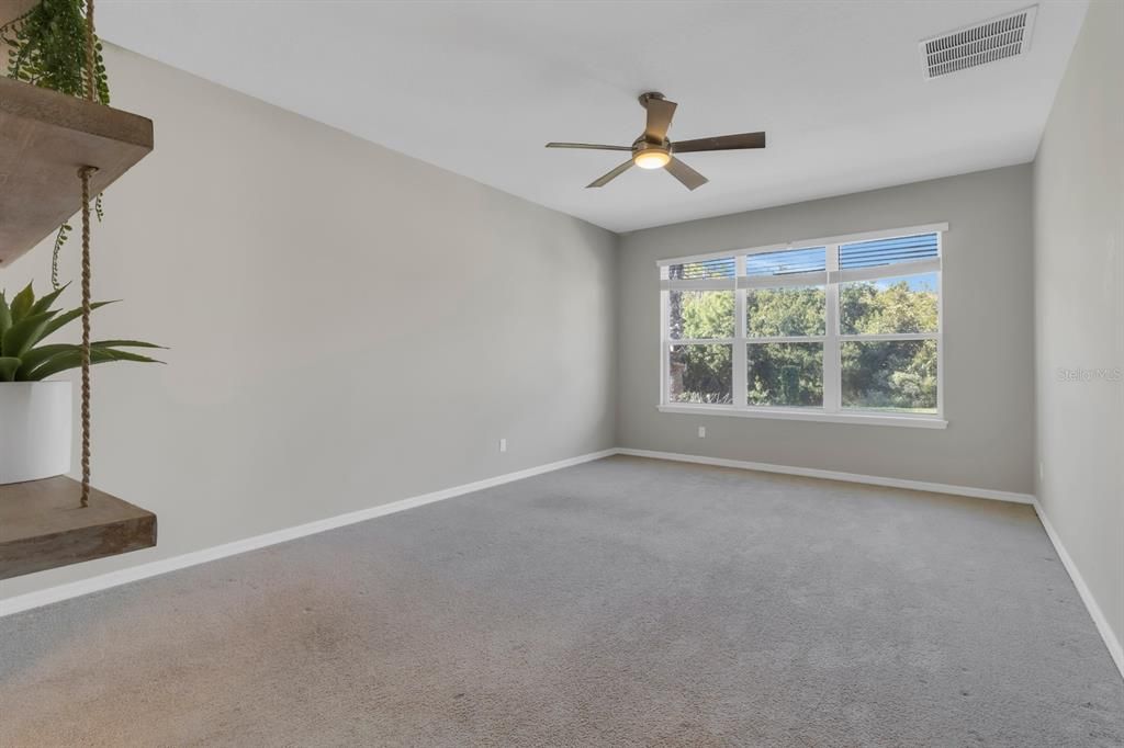 For Sale: $725,000 (5 beds, 3 baths, 4200 Square Feet)