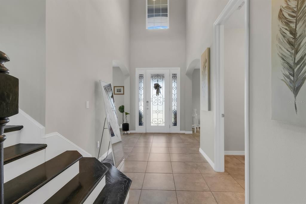 For Sale: $725,000 (5 beds, 3 baths, 4200 Square Feet)