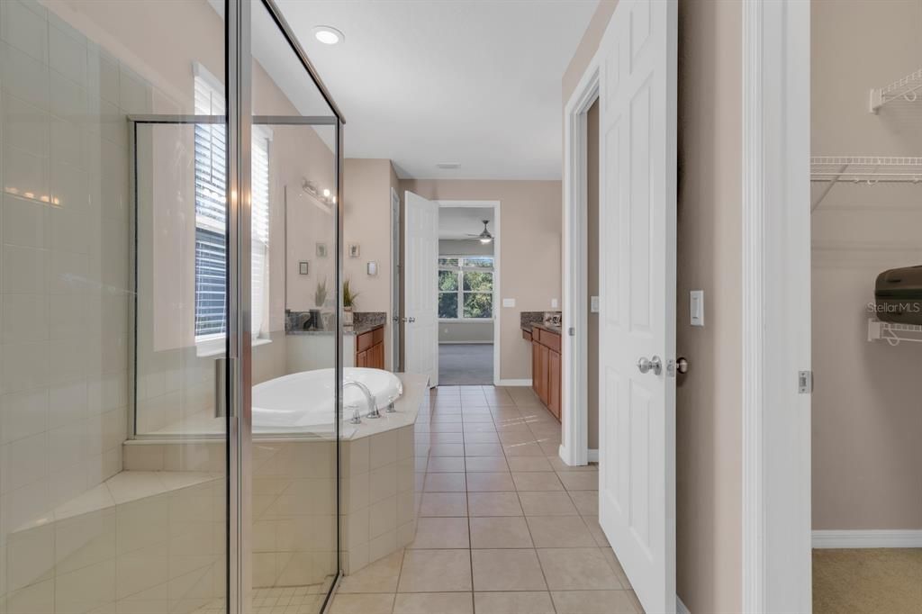 For Sale: $725,000 (5 beds, 3 baths, 4200 Square Feet)