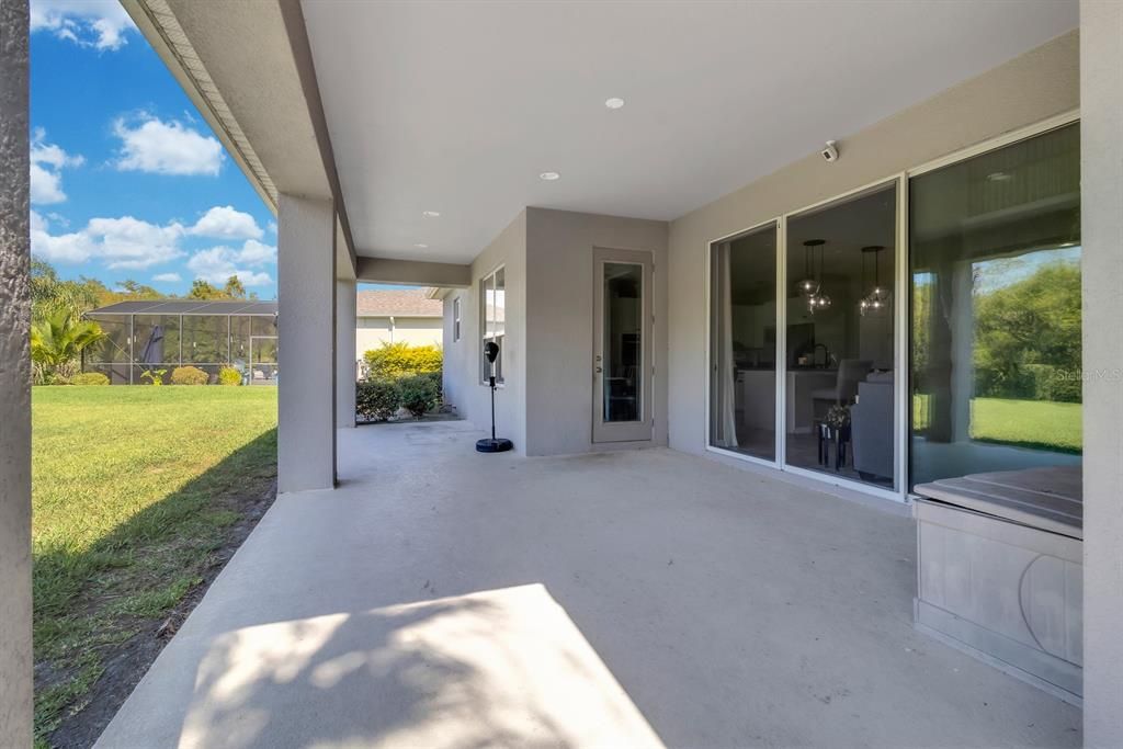 For Sale: $725,000 (5 beds, 3 baths, 4200 Square Feet)