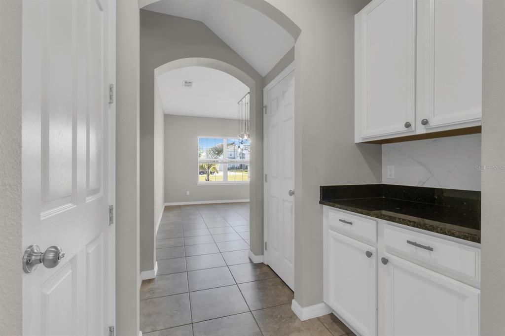 For Sale: $725,000 (5 beds, 3 baths, 4200 Square Feet)