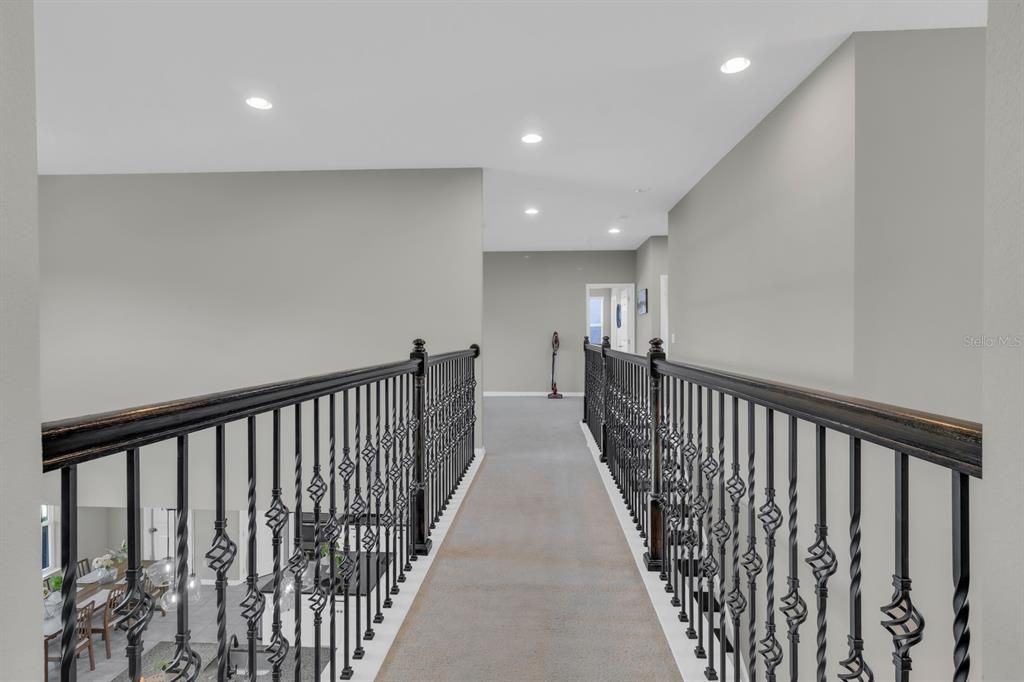 For Sale: $725,000 (5 beds, 3 baths, 4200 Square Feet)