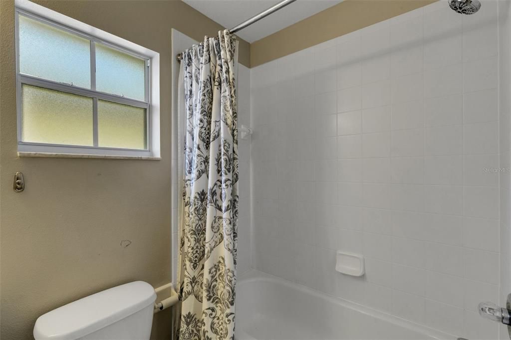 Под контрактом: $285,000 (2 спален, 2 ванн, 1485 Квадратных фут)