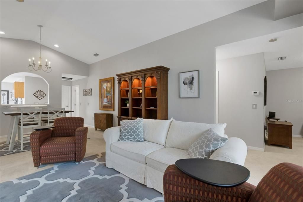 Под контрактом: $285,000 (2 спален, 2 ванн, 1485 Квадратных фут)