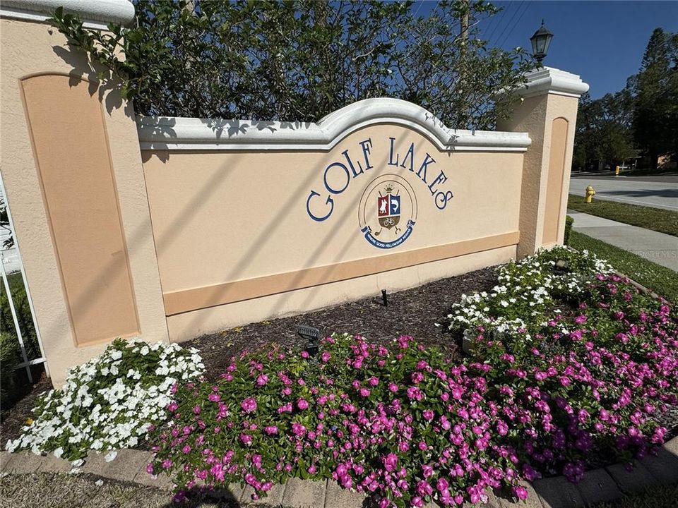 For Sale: $129,900 (2 beds, 2 baths, 840 Square Feet)