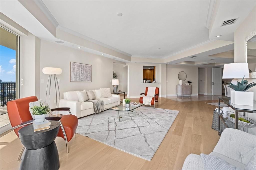 Activo con contrato: $2,400,000 (3 camas, 3 baños, 2736 Pies cuadrados)