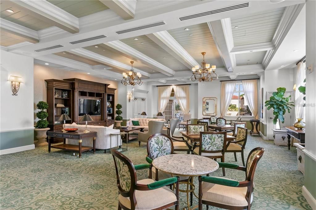 Activo con contrato: $2,400,000 (3 camas, 3 baños, 2736 Pies cuadrados)